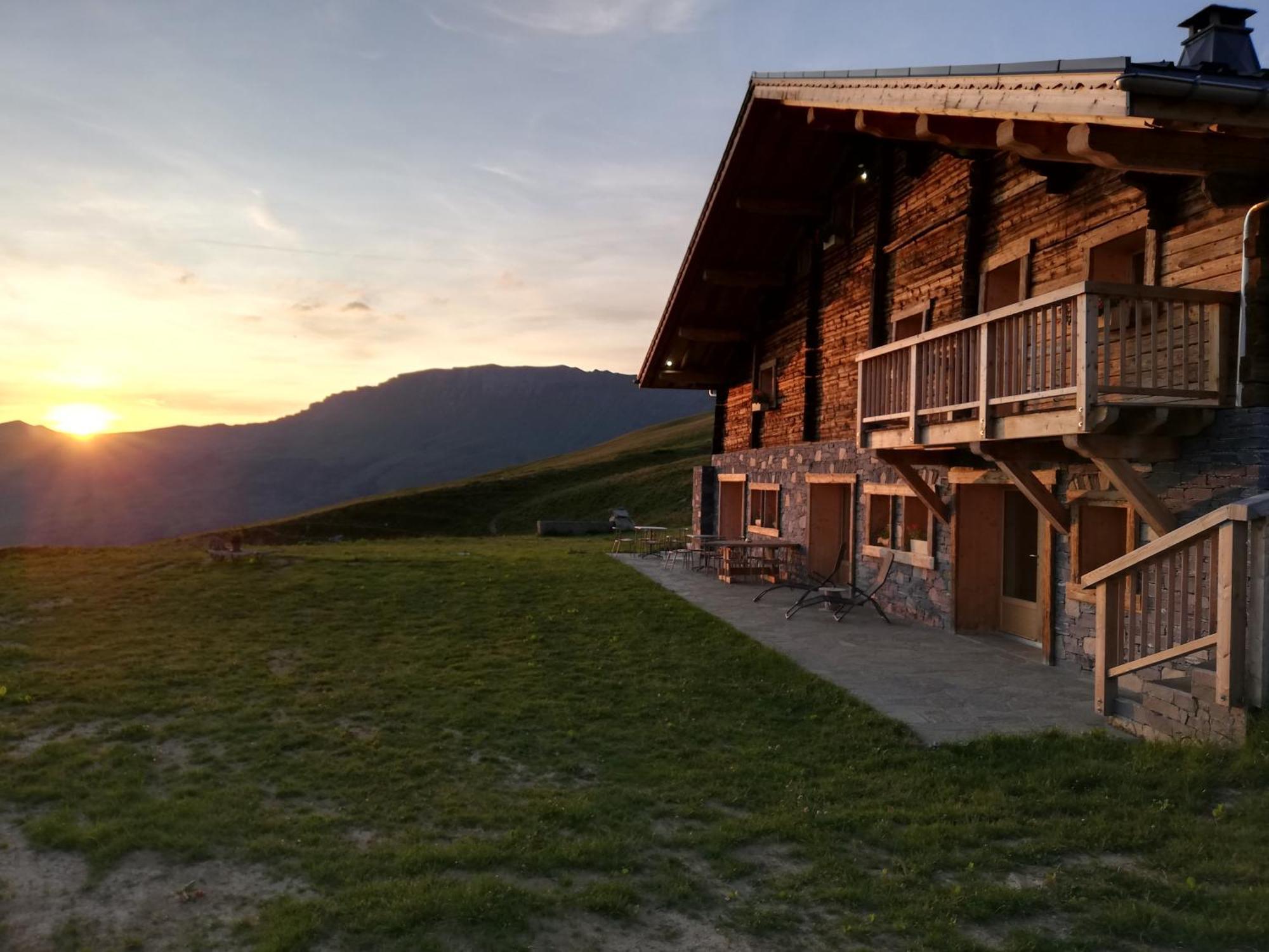 Chambres Et Tables D'Hotes Le Choton A Nono - Col Du Joly Beaufortain Hauteluce Exterior photo